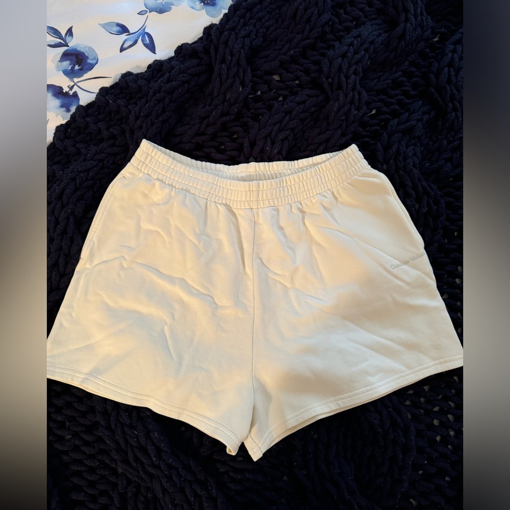 Never worn Outdoor Voices sweat shirts